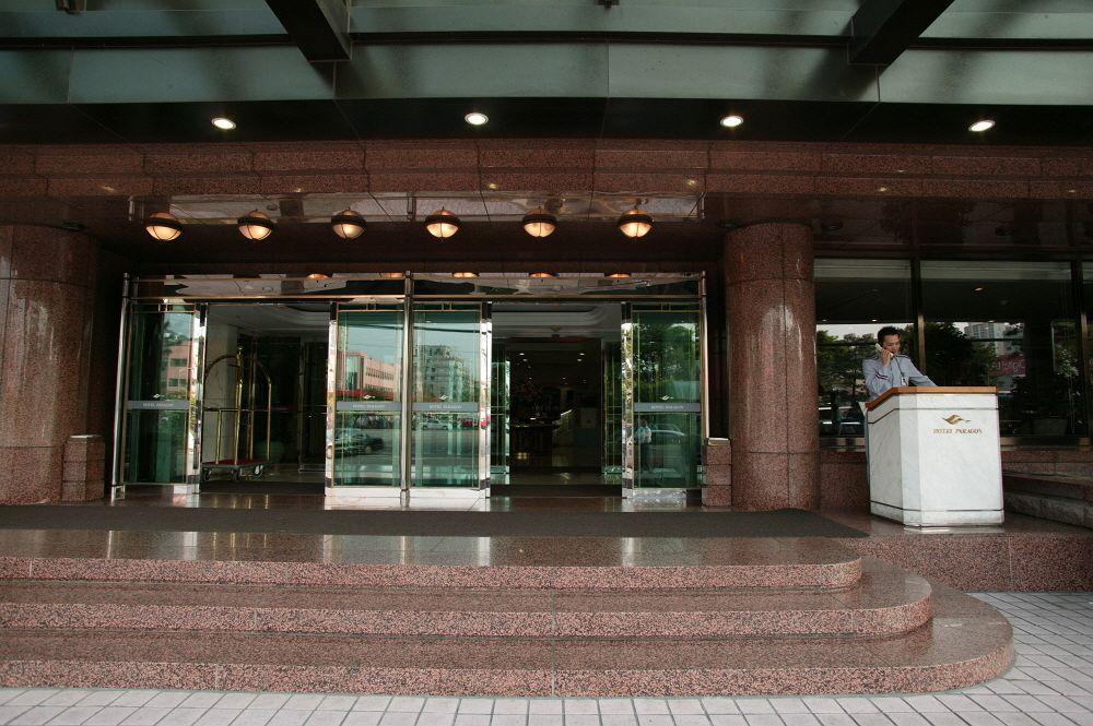 Hotel Paragon Busan Bagian luar foto
