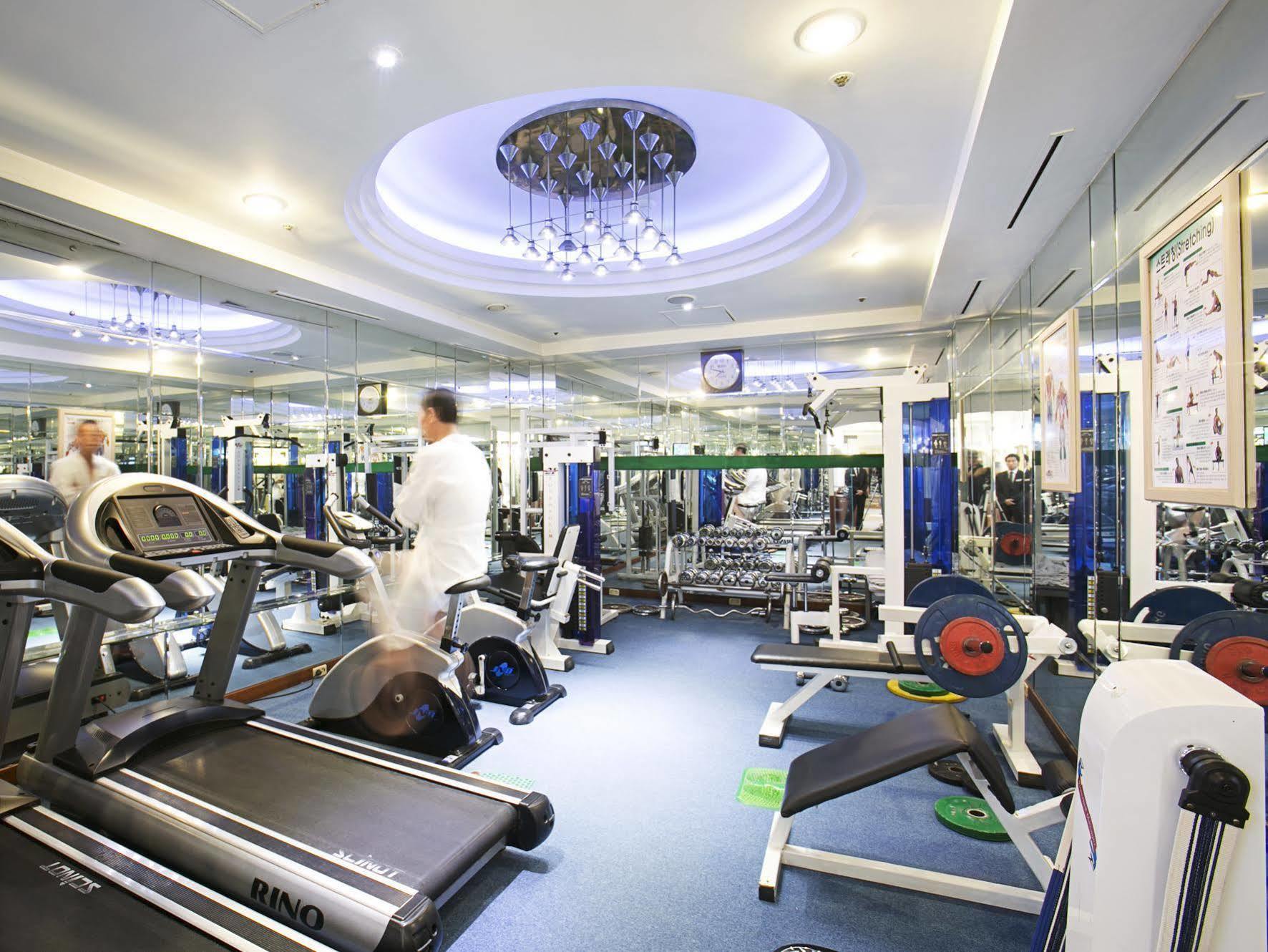 Hotel Paragon Busan Bagian luar foto